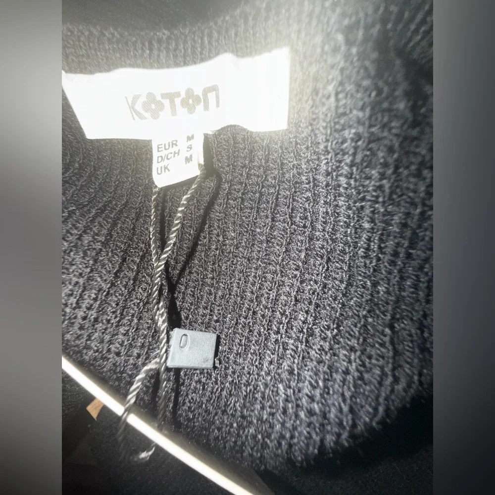 NWT. Koton. Black Vneck Sweater. Size Medium.